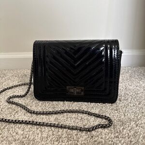 Elegant Black Quilted Shoulder Bag